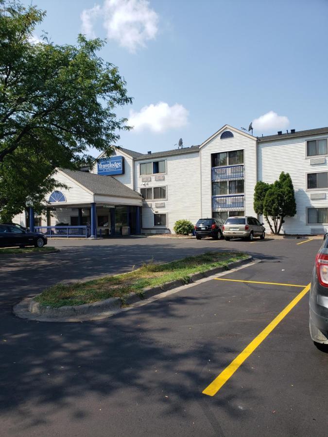Travelodge By Wyndham Brooklyn Center Dış mekan fotoğraf