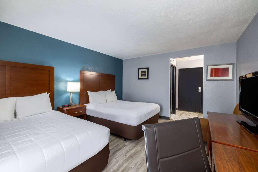 Travelodge By Wyndham Brooklyn Center Oda fotoğraf