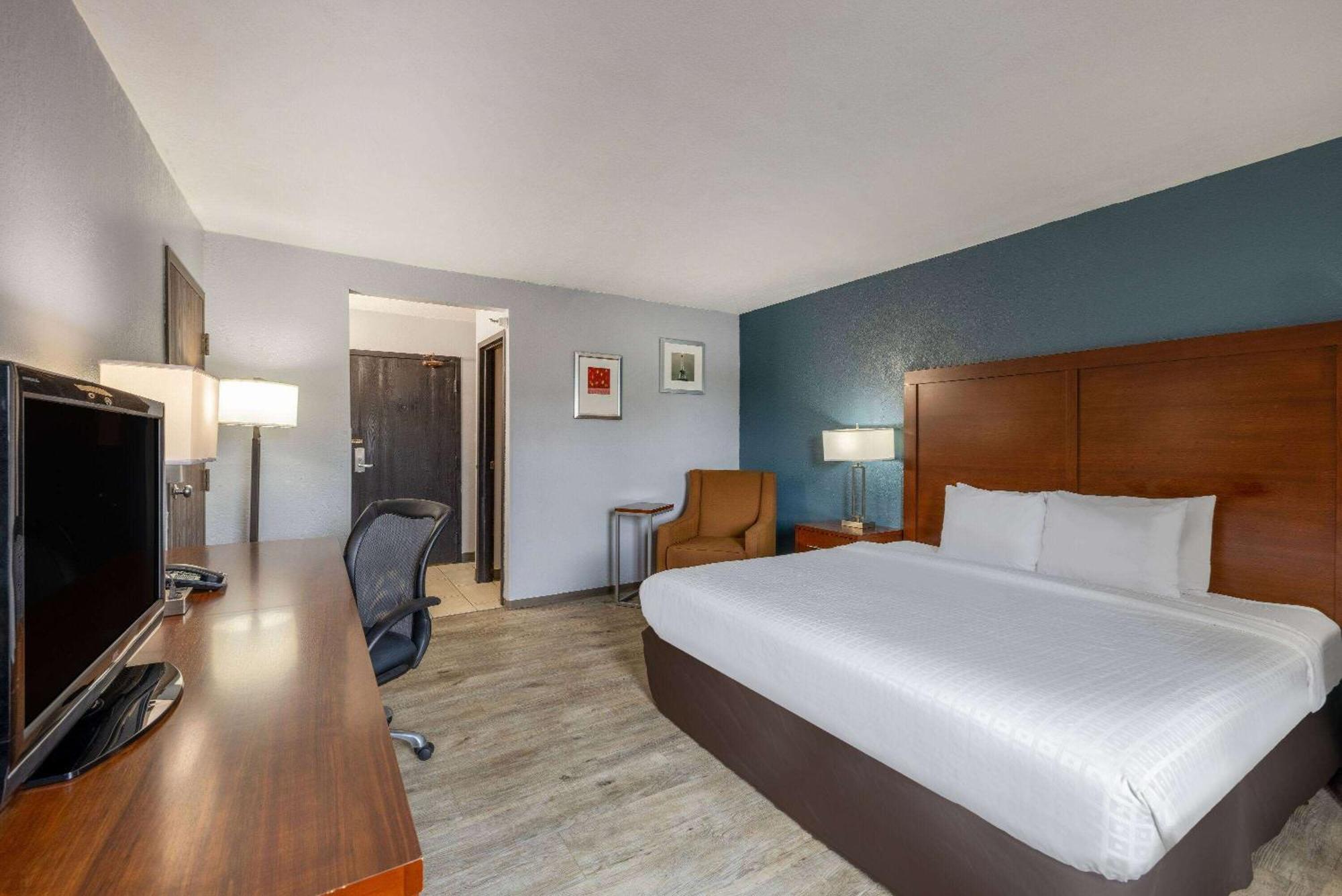 Travelodge By Wyndham Brooklyn Center Dış mekan fotoğraf