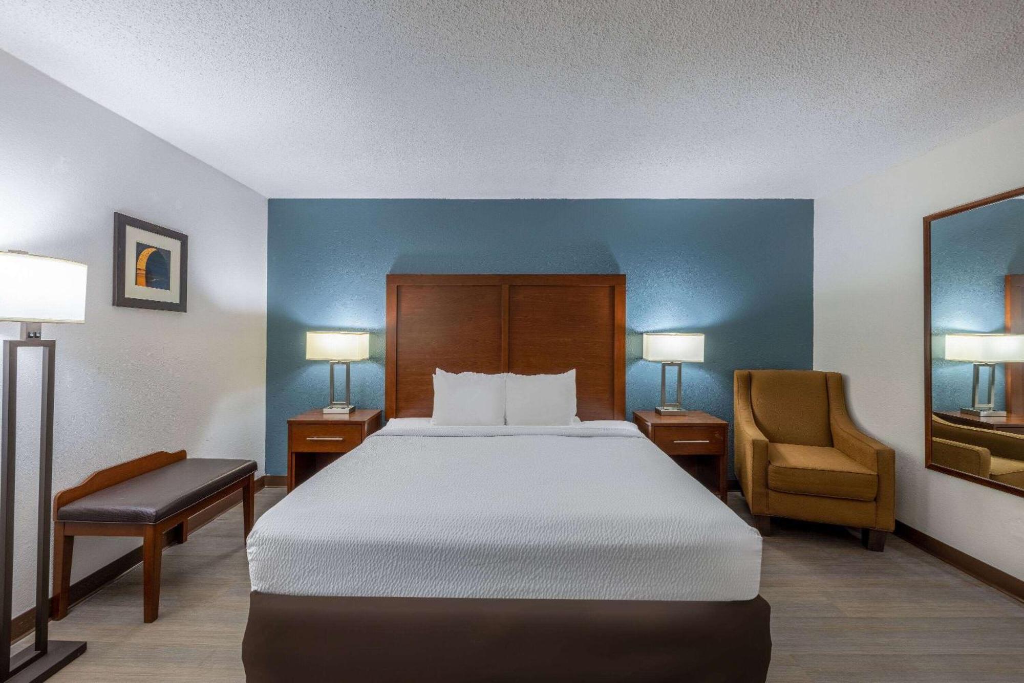 Travelodge By Wyndham Brooklyn Center Dış mekan fotoğraf