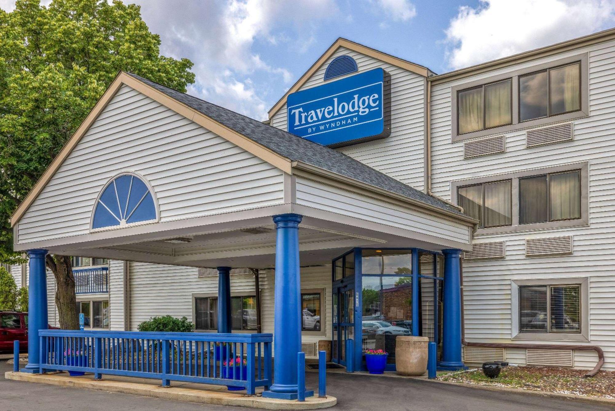 Travelodge By Wyndham Brooklyn Center Dış mekan fotoğraf