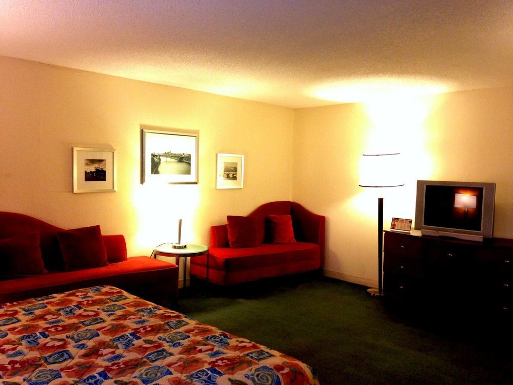 Travelodge By Wyndham Brooklyn Center Dış mekan fotoğraf