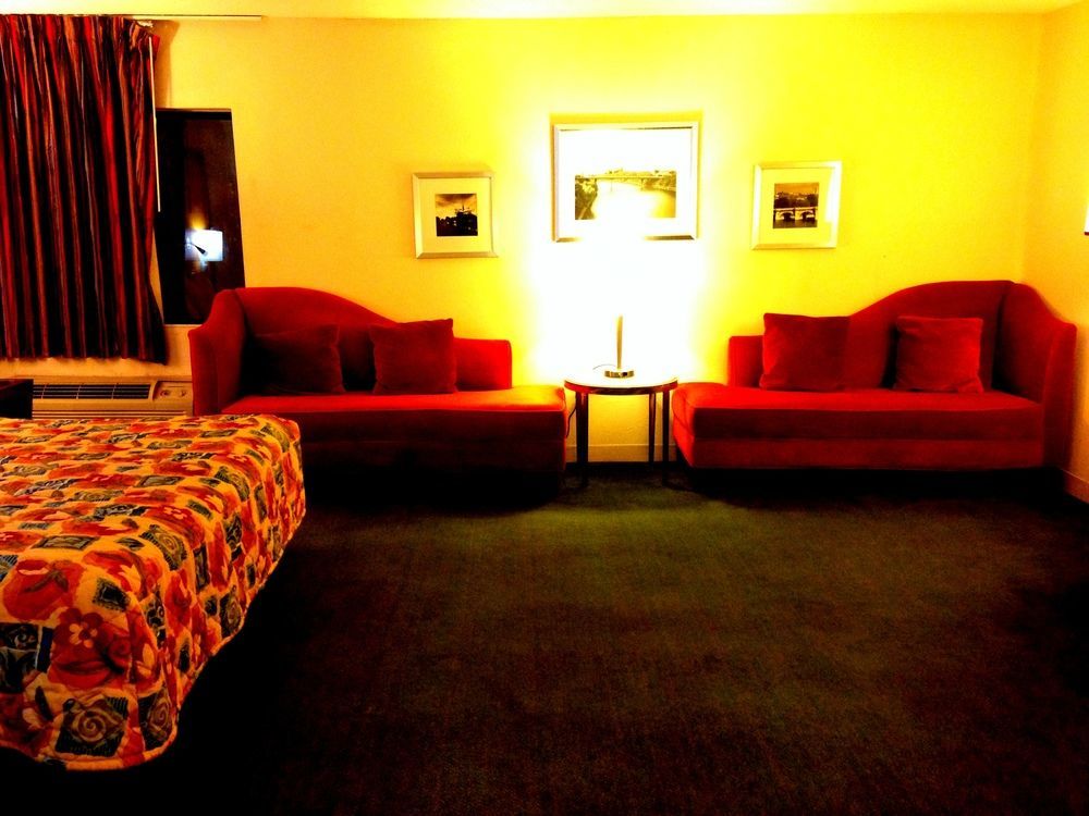 Travelodge By Wyndham Brooklyn Center Dış mekan fotoğraf