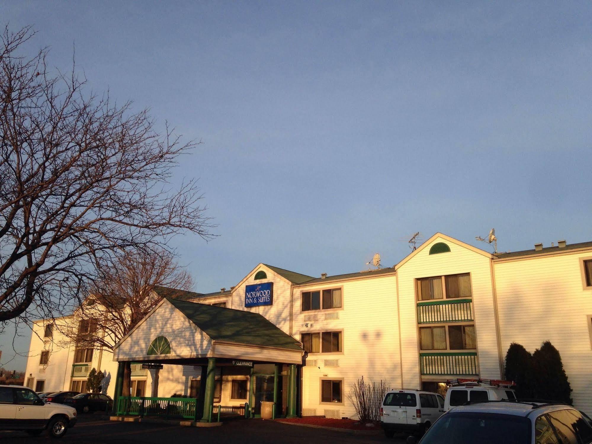 Travelodge By Wyndham Brooklyn Center Dış mekan fotoğraf