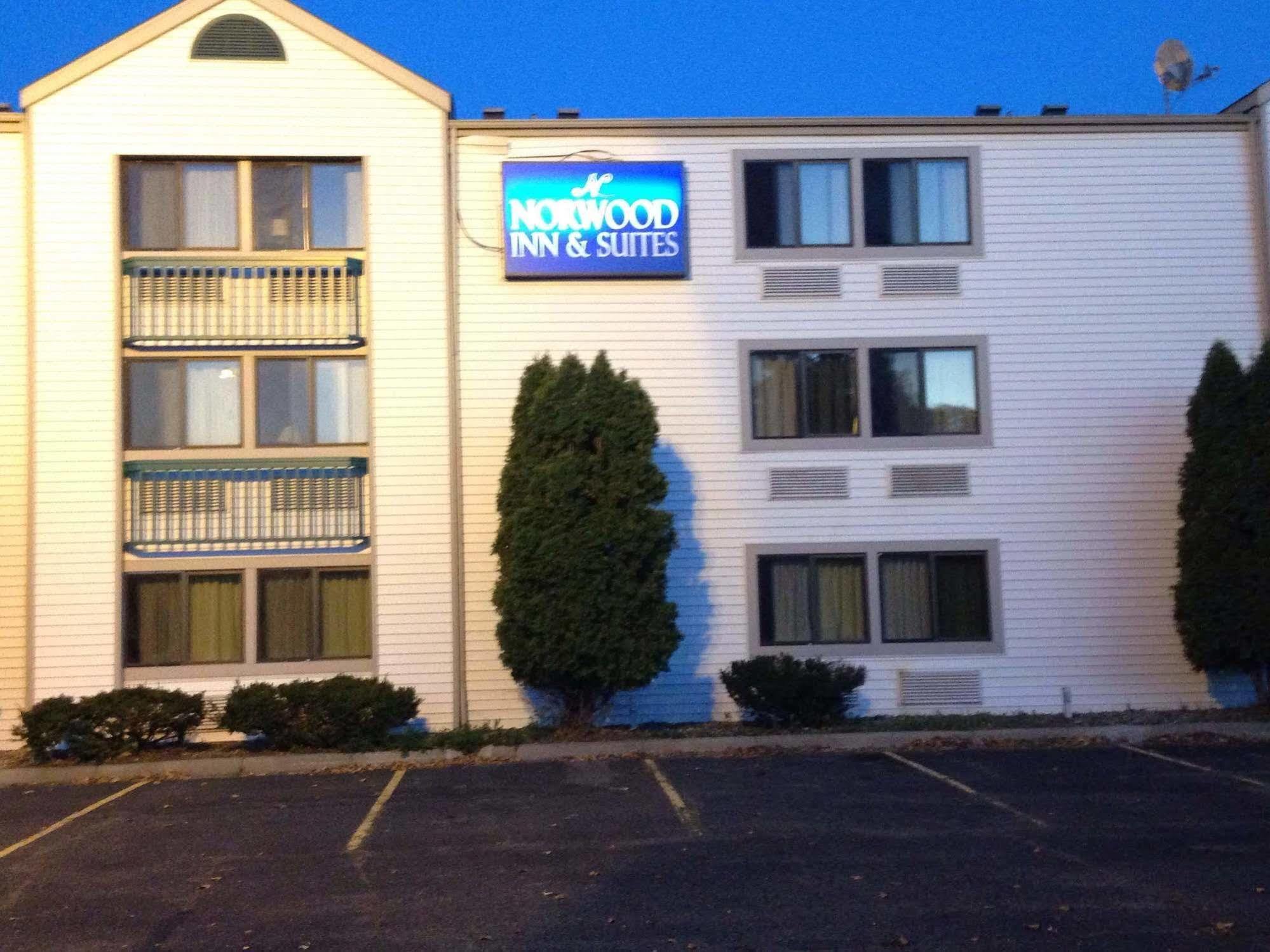Travelodge By Wyndham Brooklyn Center Dış mekan fotoğraf